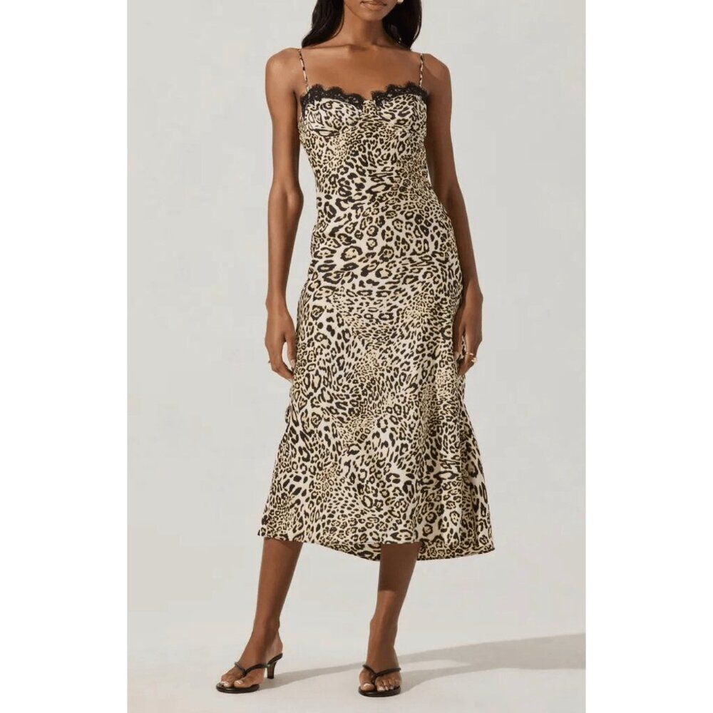 NEW ASTR The Label Lace Trim Satin Leopard Slip MIDI‎ Dress size Large